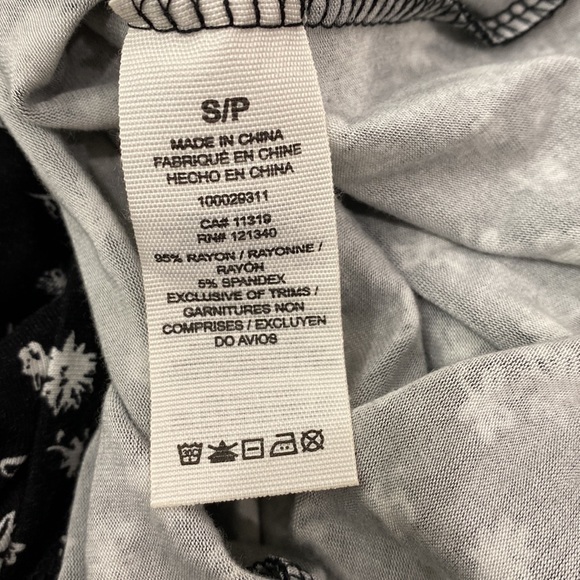 Garage Small - Flower Strapless Top - Picture 5 of 5